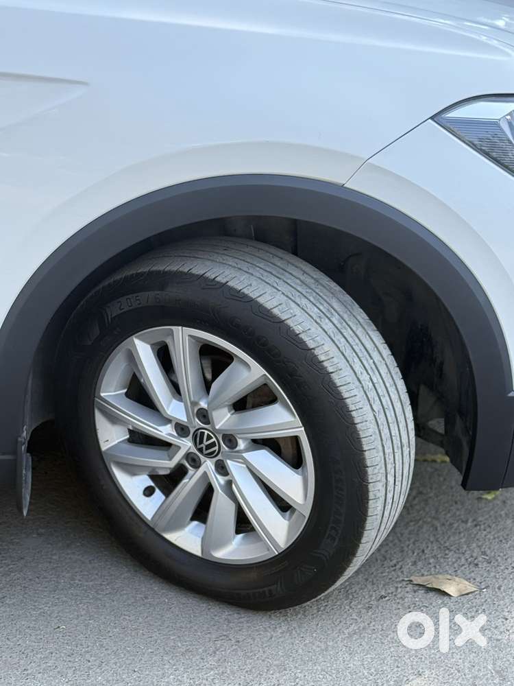 Volkswagen Taigun, 2022, Petrol