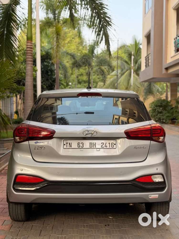 Hyundai I20 Sportz 1.2 Ivt, 2020, Petrol