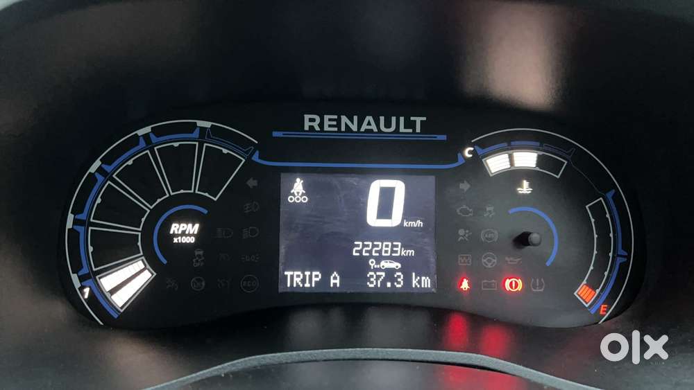 Renault Kwid 1.0 Climber (o) Dual Tone, 2024, Petrol
