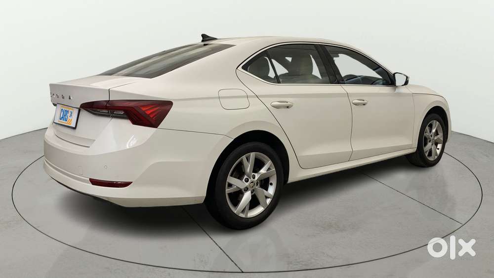 Skoda Octavia 2.0 Style Tsi At, 2022, Petrol