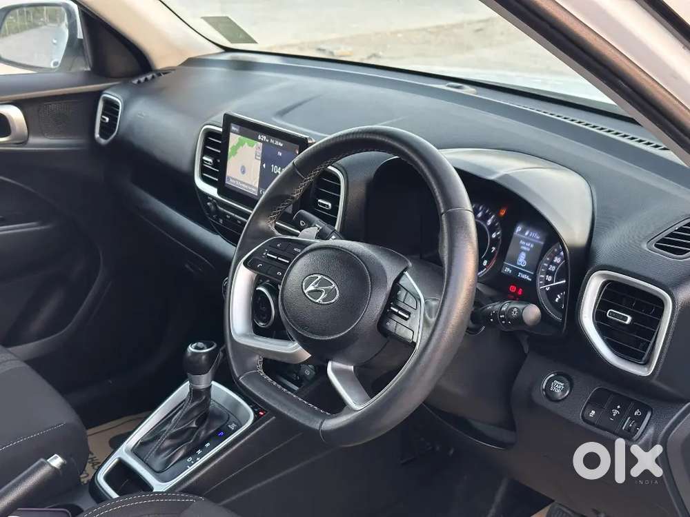 Hyundai Venue 2021 Petrol Well Maintained