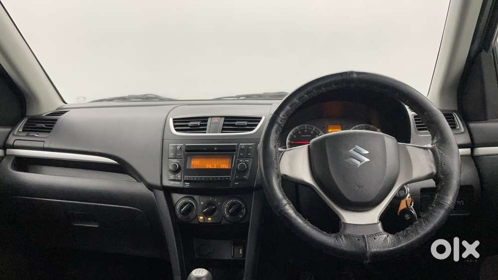 Maruti Suzuki Swift Vvt Vxi, 2016, Petrol
