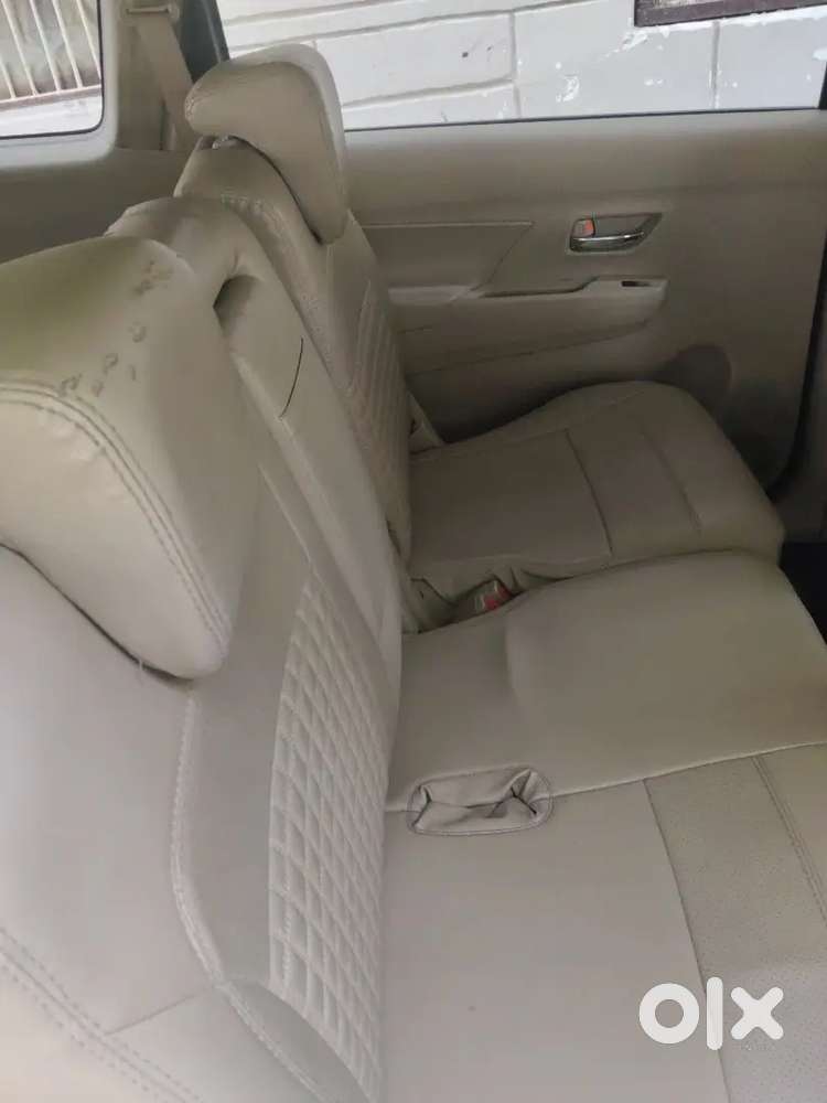 Maruti Suzuki Ertiga 2025 Cng & Hybrids 70000 Km Driven