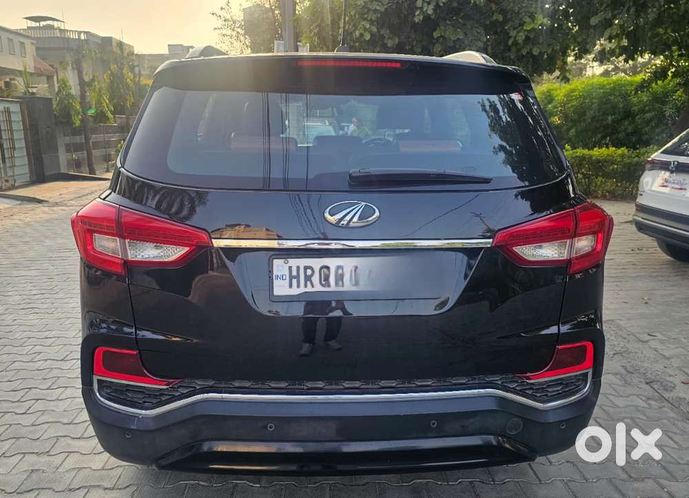 Mahindra Alturas G4 4x2 At, 2023, Diesel