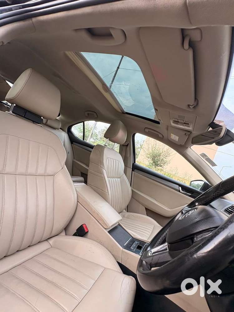 Skoda Superb Style 1.8 Tsi Mt, 2019, Petrol