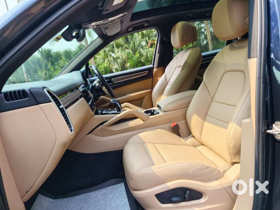 Porsche Cayenne Base, 2022, Petrol