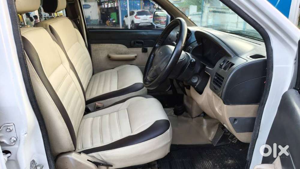 Chevrolet Tavera Neo Ls B3 - 10 Seats Bsii, 2012, Diesel