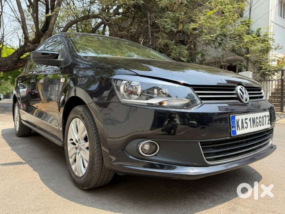 Volkswagen Vento Celeste 1.6 Highline, 2015, Petrol