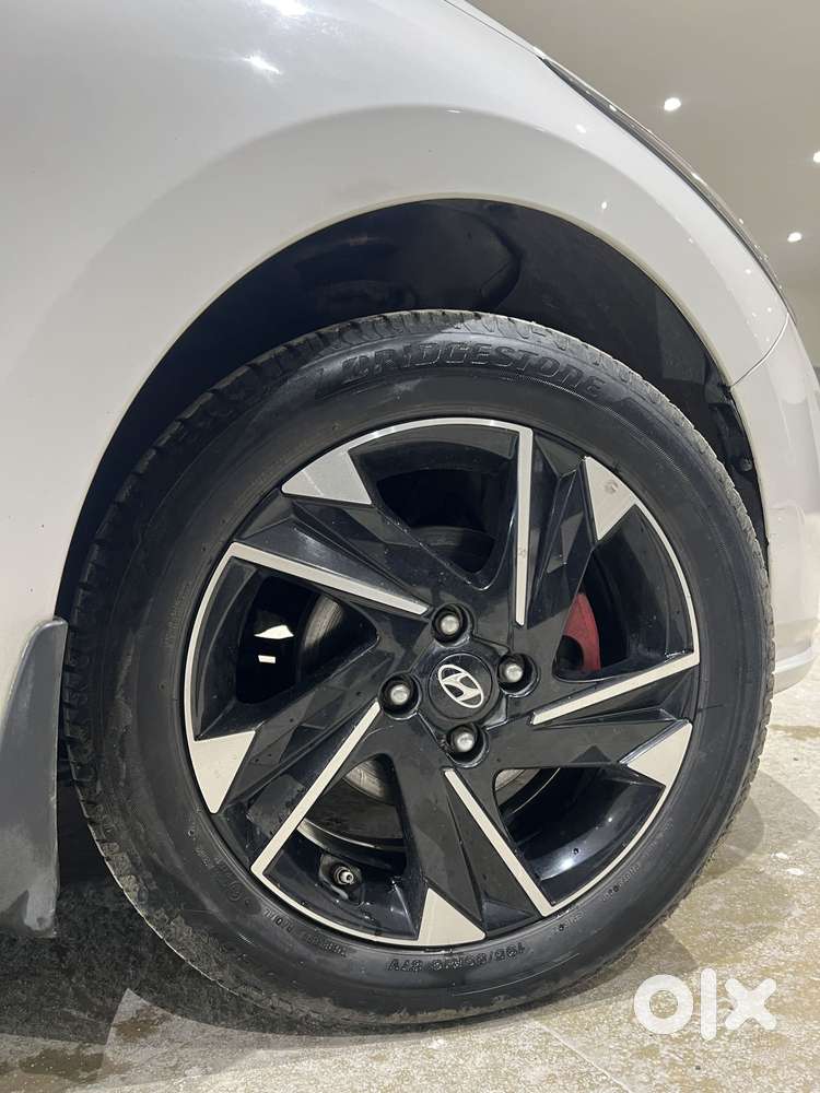 Hyundai Verna 1.5 Sx (o) Ivt, 2022, Petrol