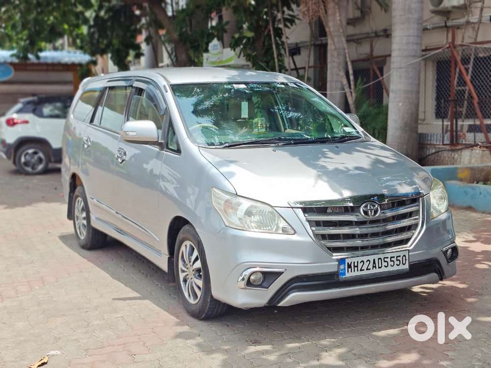 Toyota Innova 2.5 Vx 8 Str Bs-iii, 2015, Diesel