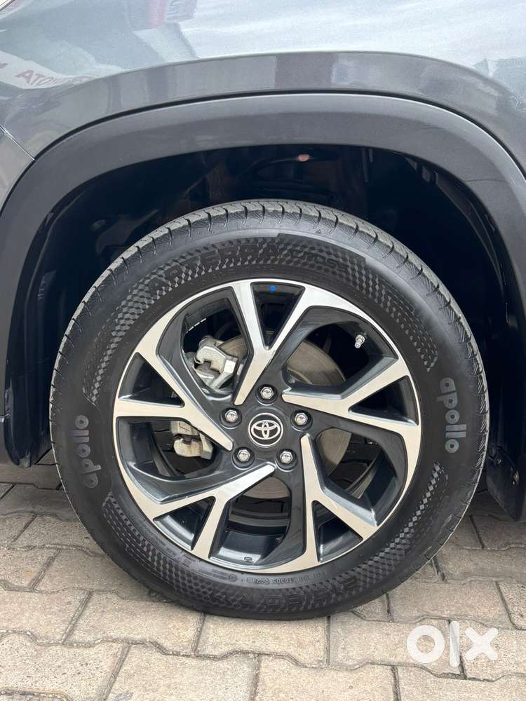 Toyota Urban Cruiser Hyryder 1.5 V Hybrid, 2024, Petrol