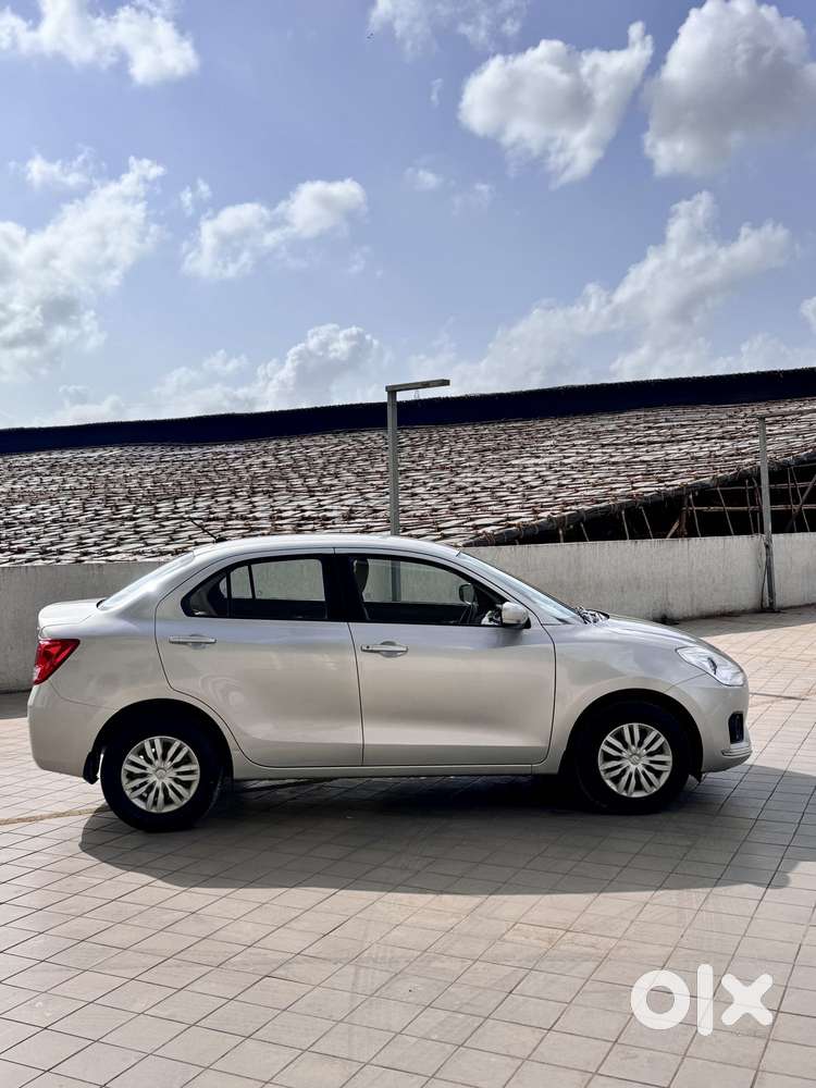 Maruti Suzuki Dzire 1.2 Vxi Amt, 2017, Petrol
