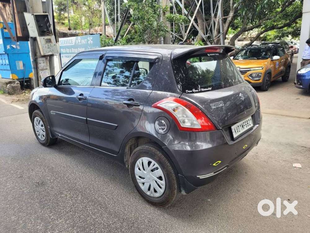 Maruti Suzuki Swift Vxi + Manual, 2015, Petrol
