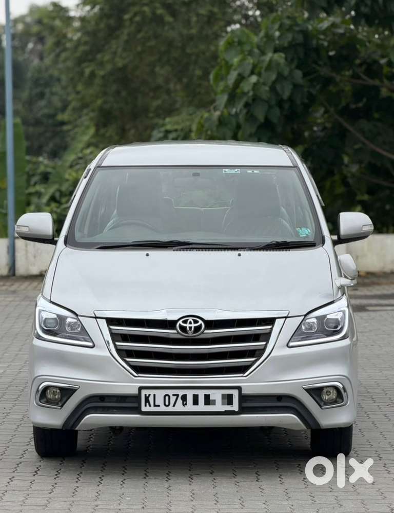 Toyota Innova Diesel 125000 Km Driven