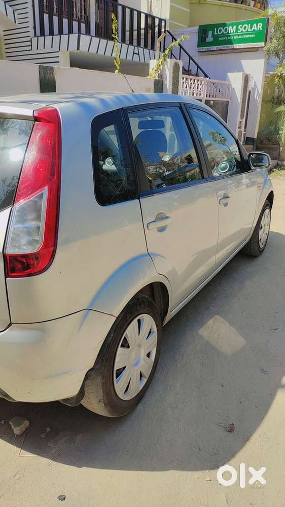 Ford Figo 2015 Well Maintained &ndash; Zxi Diesel, 22+ Mileage