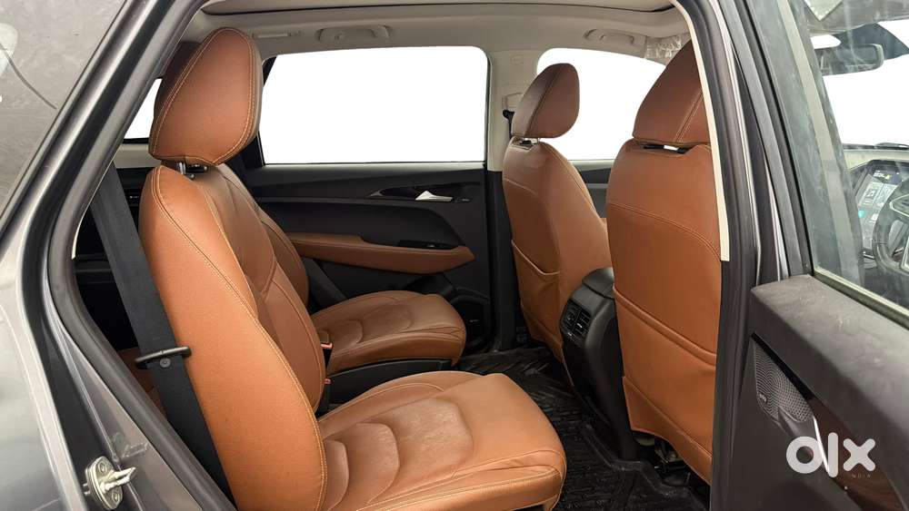Mg Hector Plus 1.5 Hybrid Sharp Turbo 6 Str, 2022, Petrol