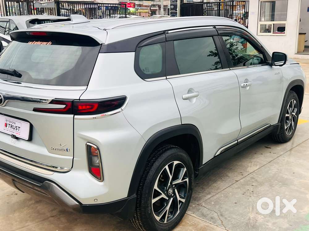 Toyota Urban Cruiser Hyryder 1.5 V Hybrid, 2024, Cng & Hybrids