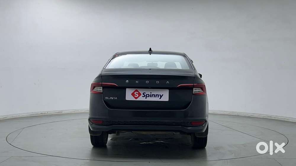 Skoda Slavia Ambition 1.0l Tsi Mt, 2022, Petrol