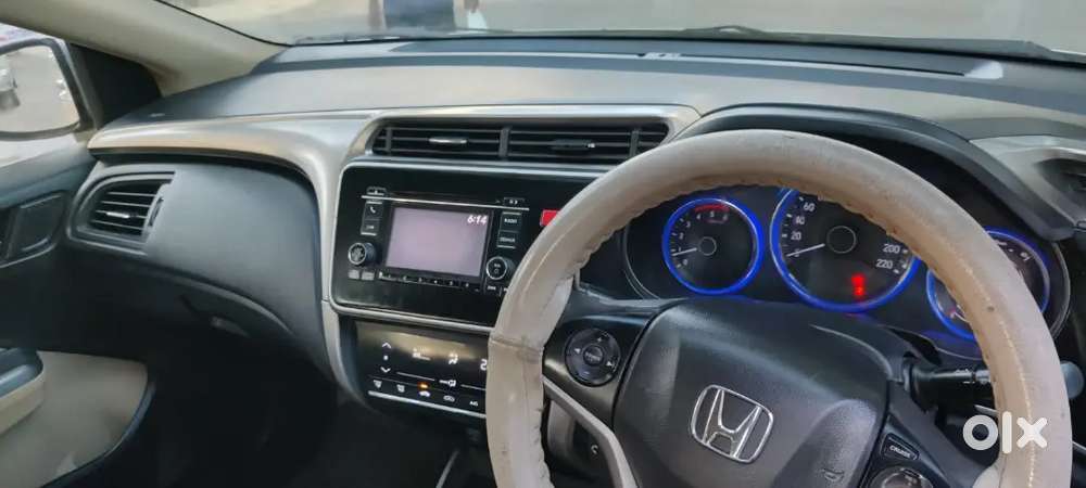 Honda City 1.5 V 2015
