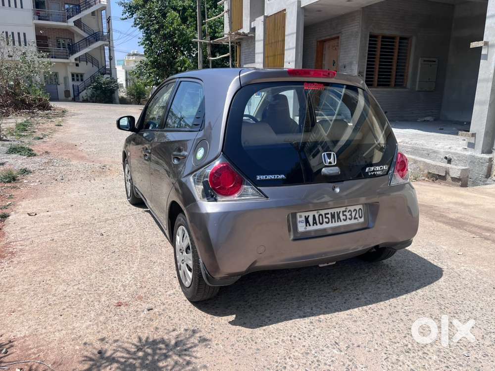 Honda Brio 2011 Petrol Well Maintained