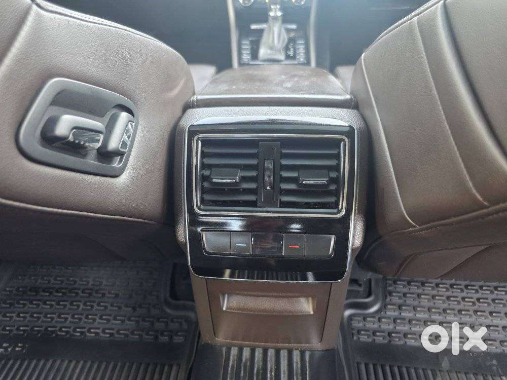 Skoda Superb 2.0 Tsi At L&k, 2020, Petrol