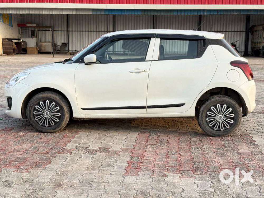 Maruti Suzuki Swift 1.2 Lxi (o), 2019, Cng & Hybrids