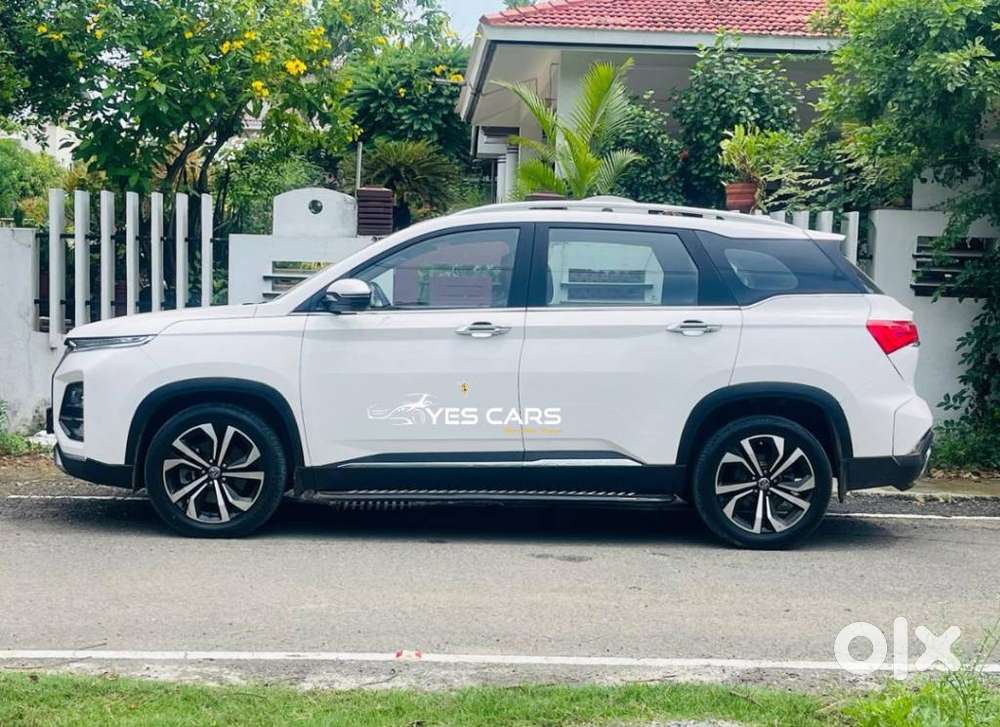 Mg Hector Plus Sharp Pro 2.0 Turbo Diesel 7 Str Dual Tone, 2023, Die..