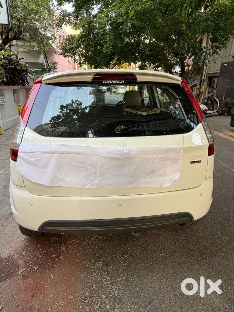 Ford Figo 2013 Diesel 103000 Km Driven.