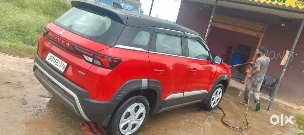 Maruti Suzuki Brezza 1.5 Vxi 2023