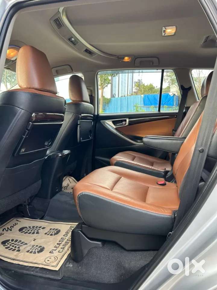 Toyota Innova Crysta 2.8 Zx At 7 Seater, 2019, Diesel
