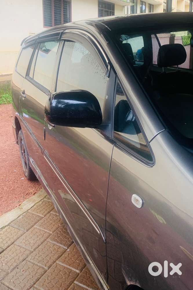 Toyota Innova 2.5 G 7-seater 2012