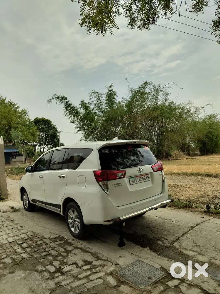 Toyota Innova Crysta Mt 2017