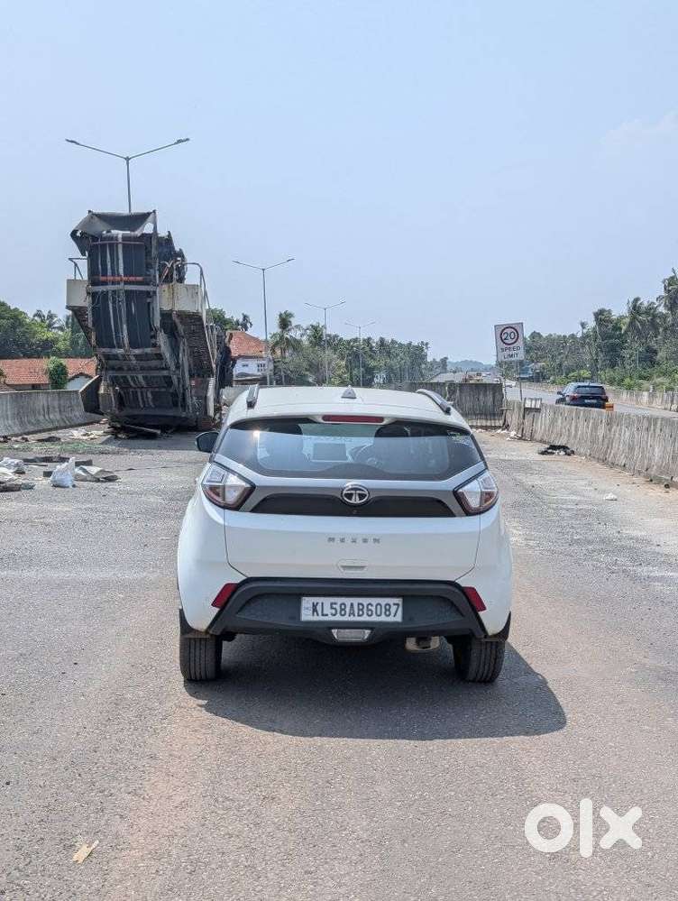 Tata Nexon 1.2 Revotron Xm, 2019, Petrol