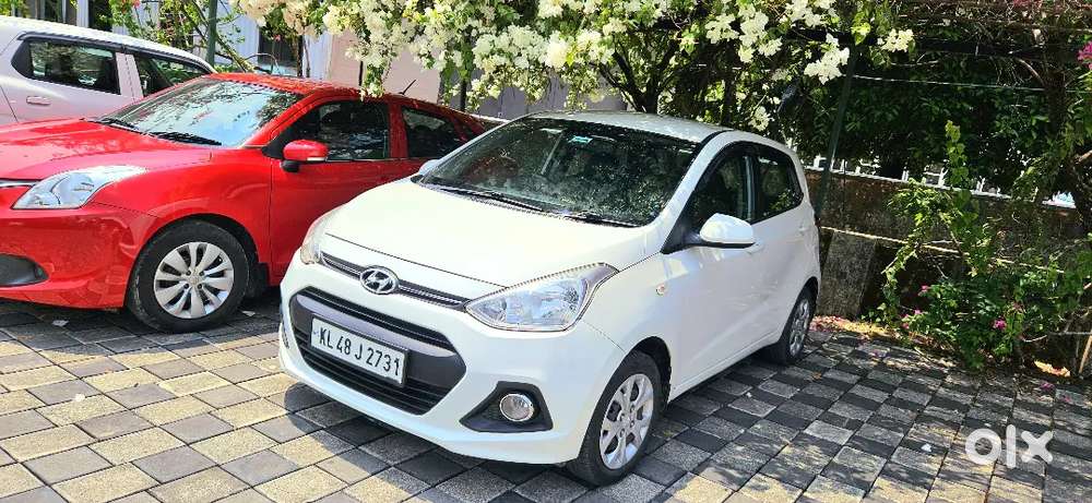 Hyundai Grand I10 2016 Petrol 82000 Km Driven
