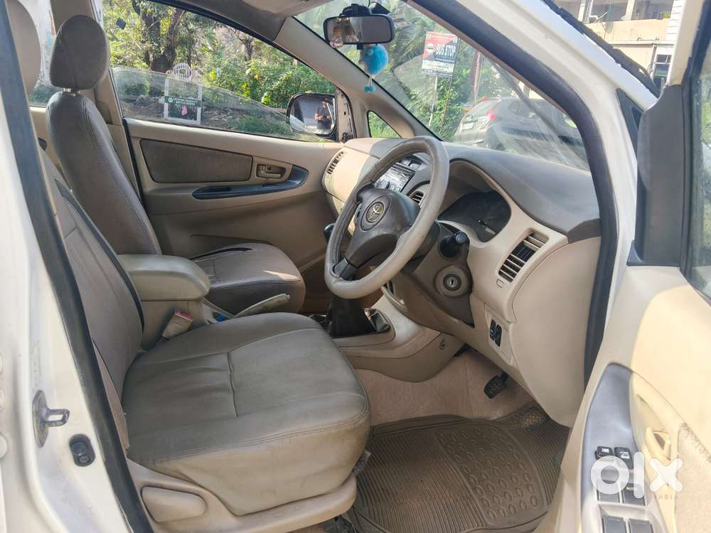 Toyota Innova 2004-2011 2.5 G4 Diesel 7-seater, 2006, Diesel