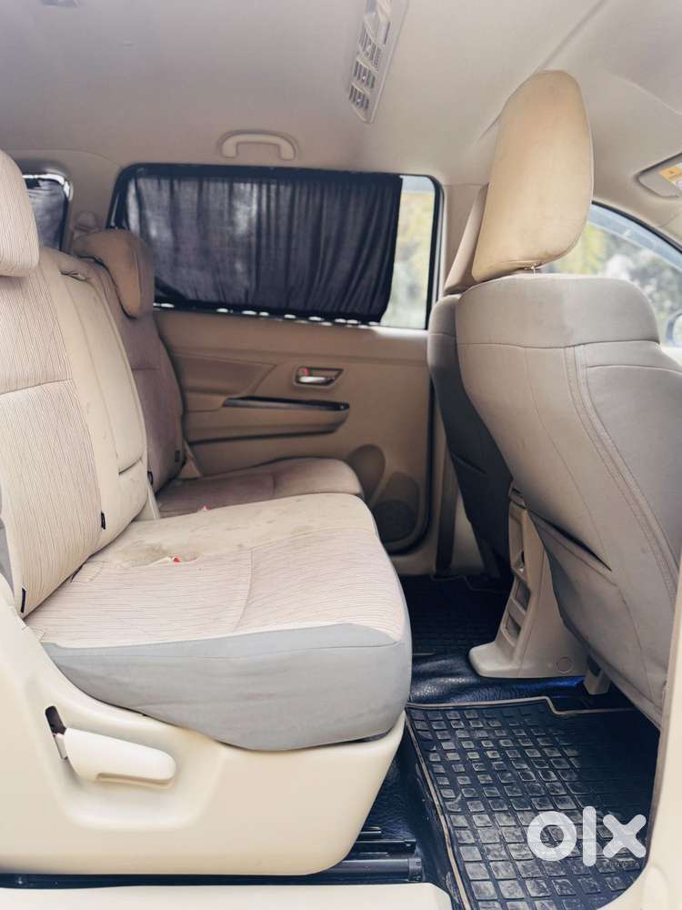 Maruti Suzuki Ertiga Zxi (o) Cng [2022-2023], 2022, Cng & Hybrids