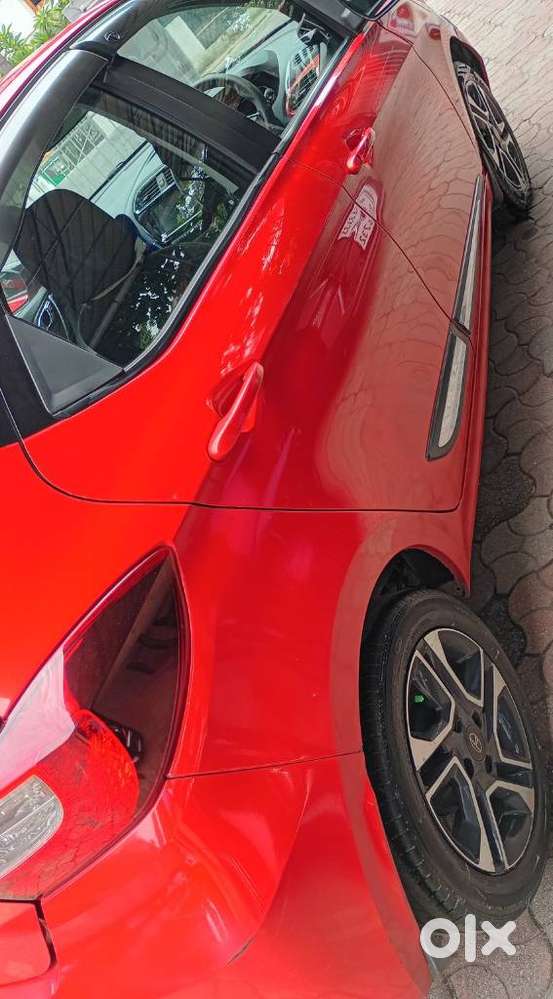 Tata Tiago 1.2 Revotron Xza Plus Amt, 2020, Petrol