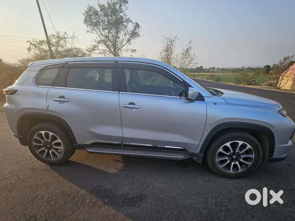 Lady Used Long Drive Used 1 Kg Cng 30 Km Average On High Way City 180
