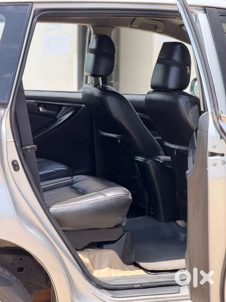 Toyota Innova Crysta Diesel 2016