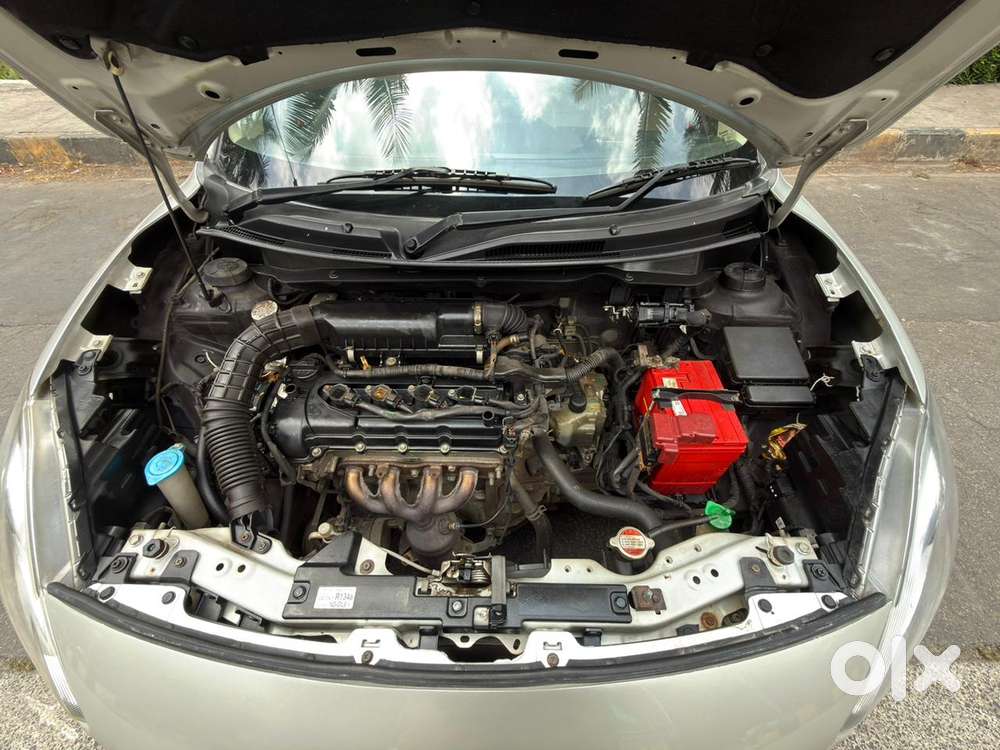 Maruti Suzuki Swift Dzire Zxi + Amt, 2017, Petrol