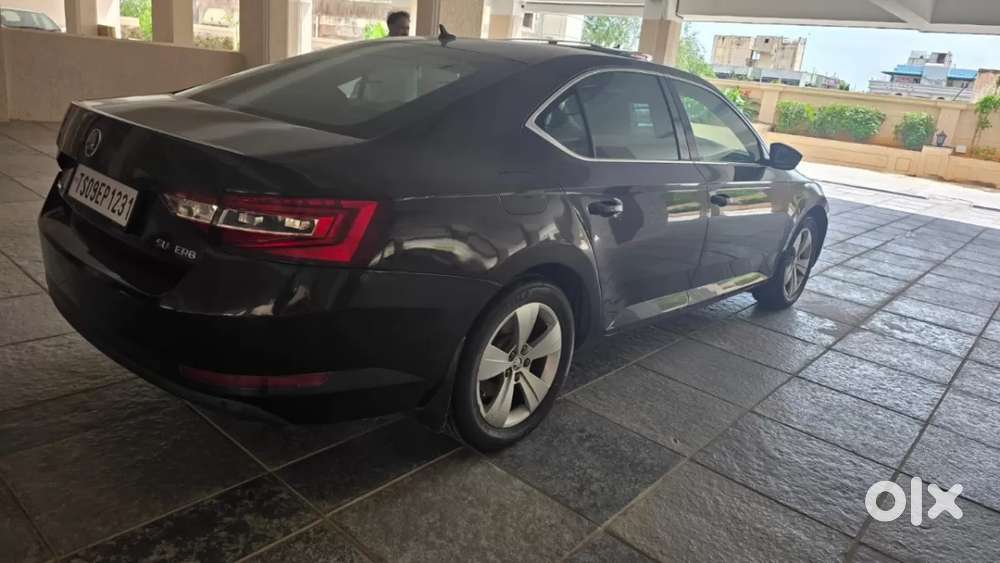 Skoda Superb [ ] 1.8 Style Tsi At, 2017, Petrol