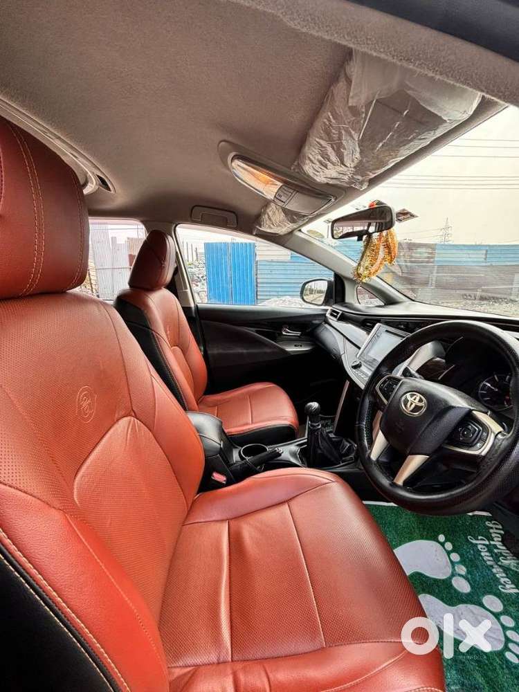 Toyota Innova Crysta 2.4 V 7 Str, 2016, Diesel