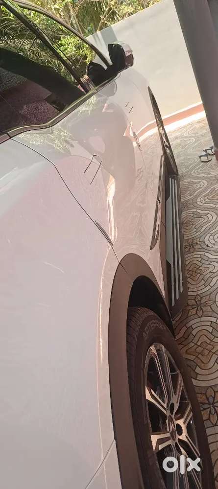 Mahindra Xuv700 2023 Diesel 12500 Km Driven