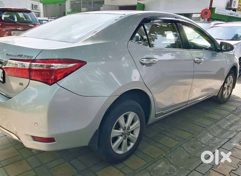 Toyota Corolla Altis Petrol Le, 2015, Petrol