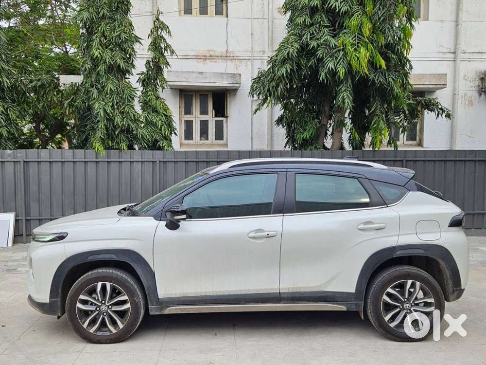 Toyota Urban Cruiser Taisor V 1.0 Petrol Mt Dual Tone, 2024, Petrol