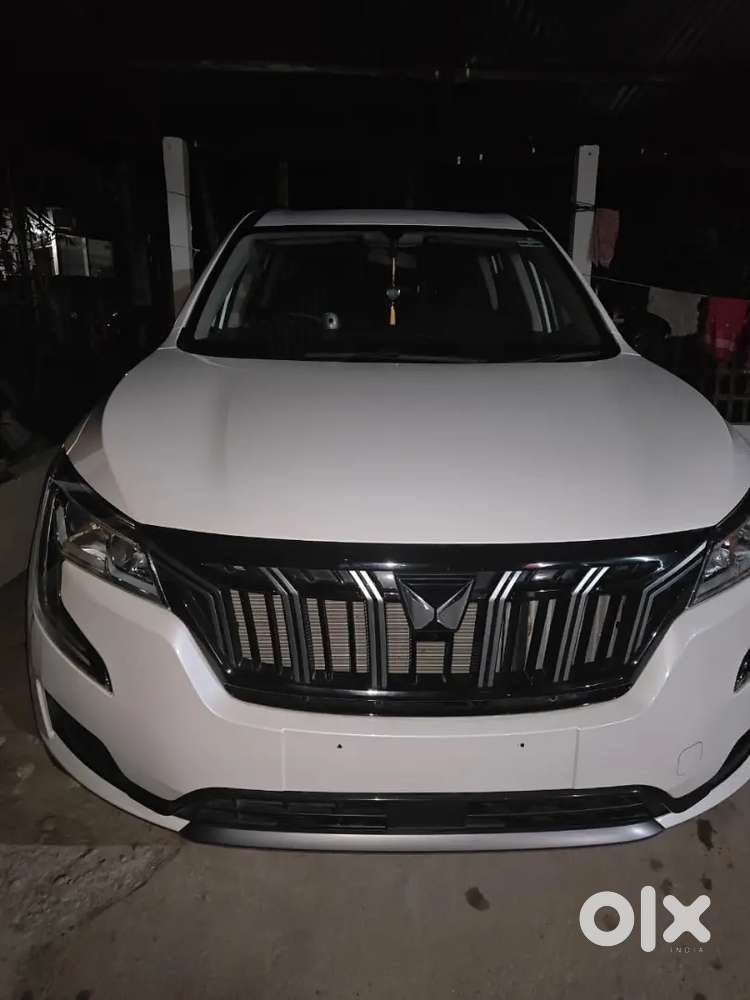 Mahindra Xuv700 2024 Year Car