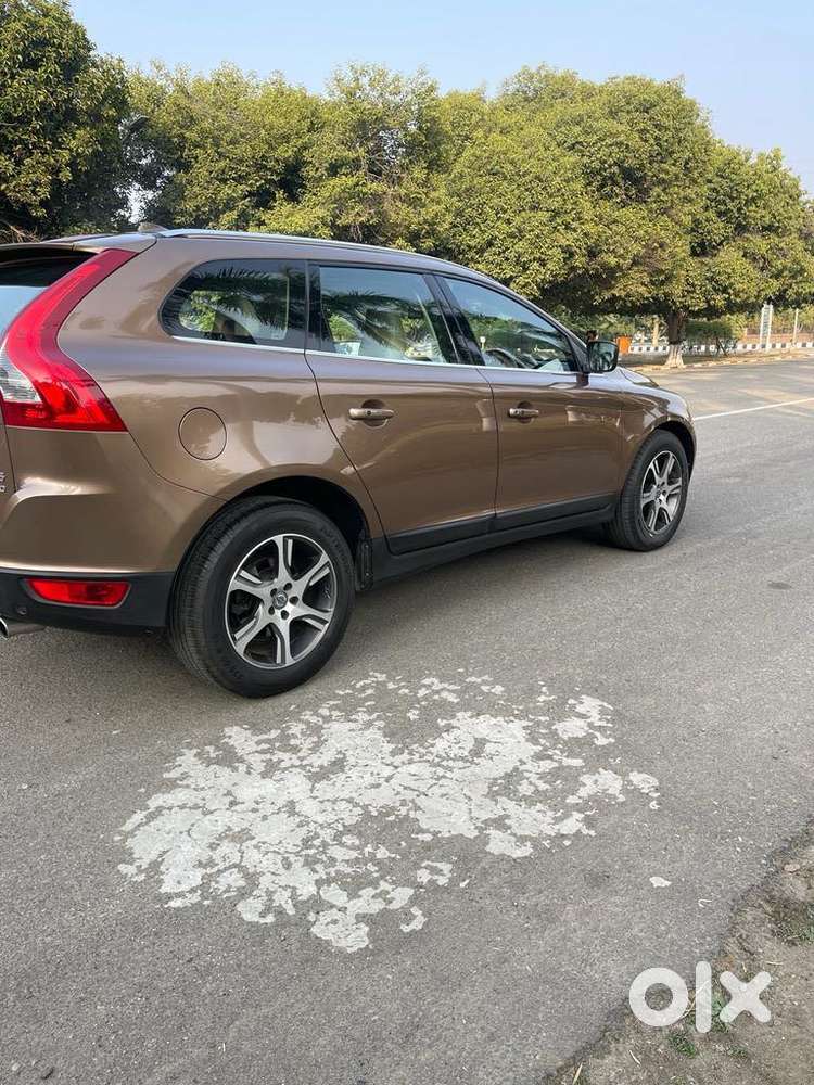 Volvo Xc60 D5 Awd Automatic, 2013, Diesel