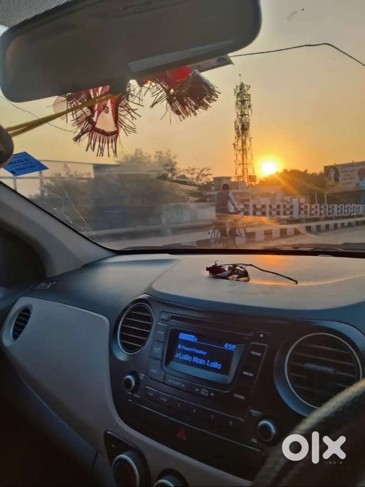Hyundai Xcent 2015