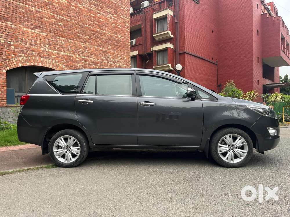Toyota Innova Crysta 2.7 Zx At, 2018, Petrol