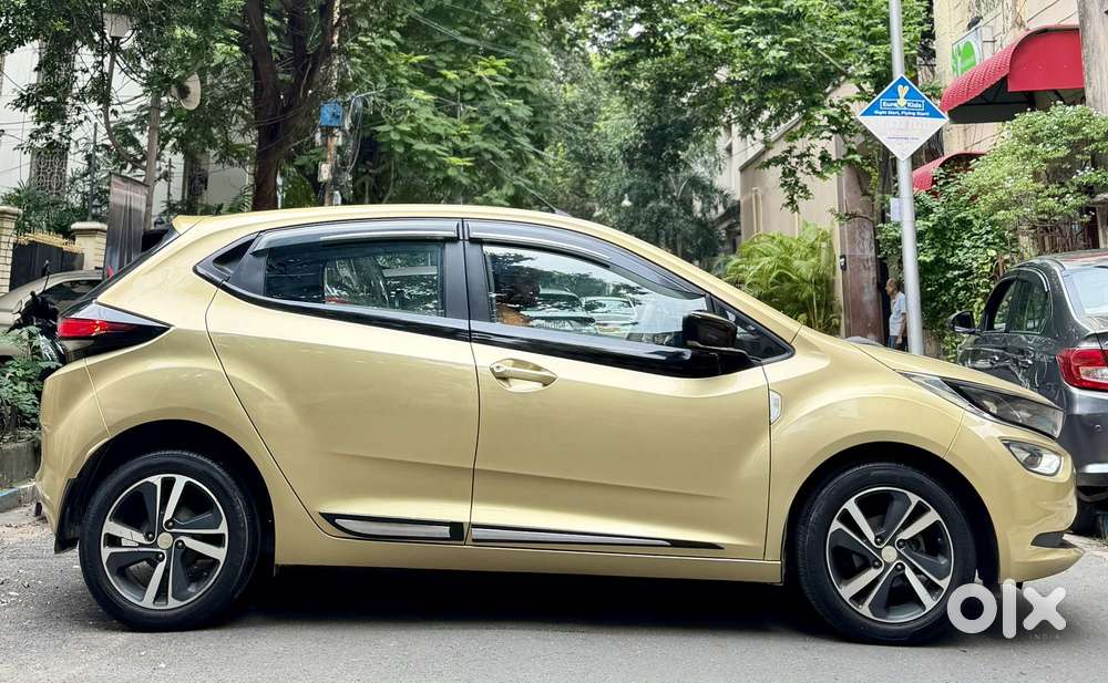Tata Altroz Xz, 2020, Petrol